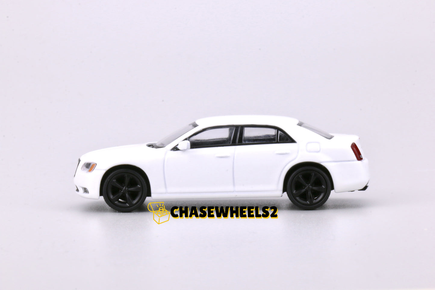 596 Model 1:64 Chrysler 300c White