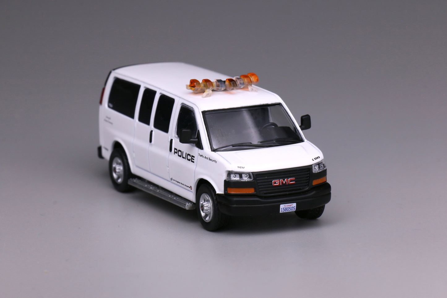 596 Model 1:64 GMC Van Los Angeles Airport Police