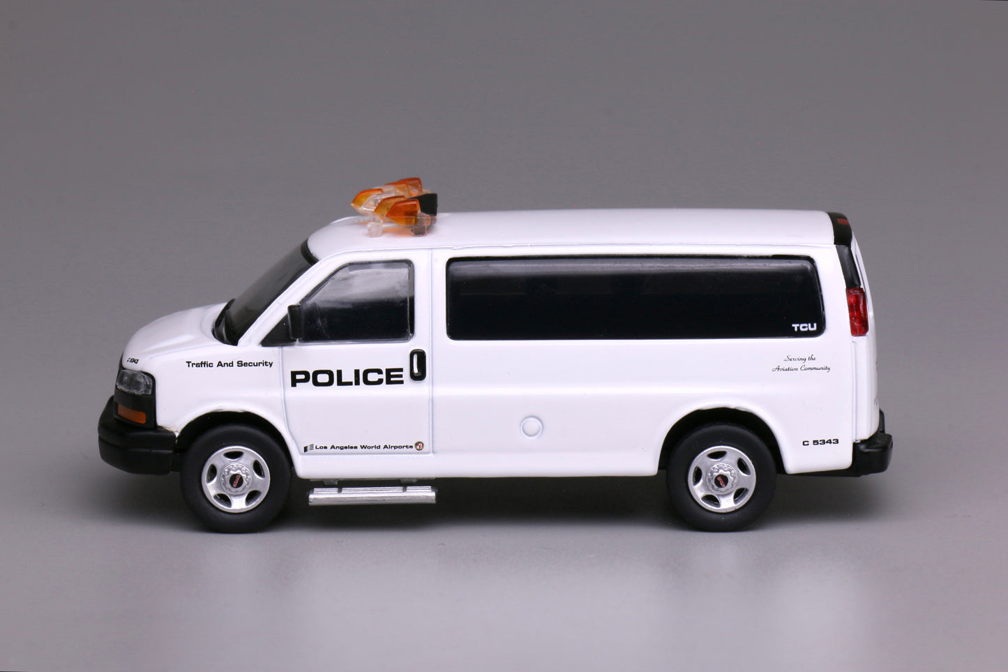 596 Model 1:64 GMC Van Los Angeles Airport Police