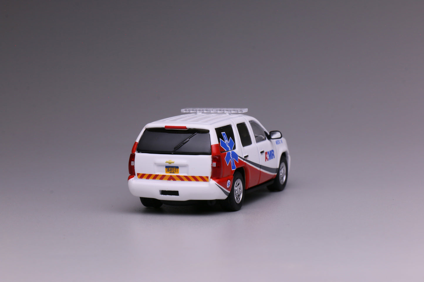 596 Model 1:64 Chevrolet Tahoe AMR Ambulance