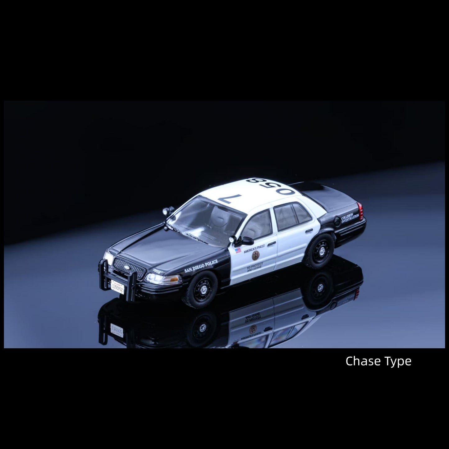 Rollin 1:64 Ford Crown Victoria San diego Police Traffic Div