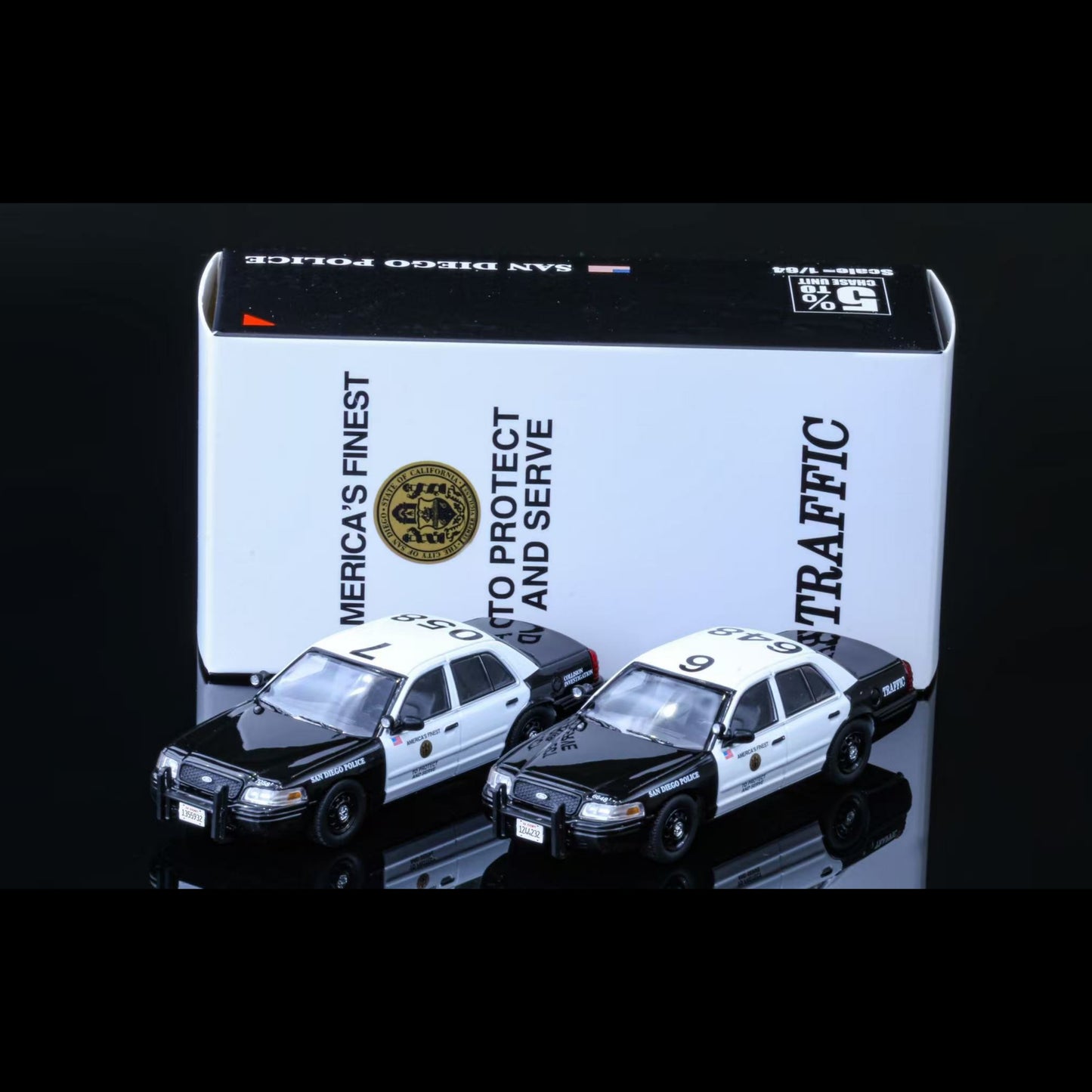 Rollin 1:64 Ford Crown Victoria San diego Police Traffic Div
