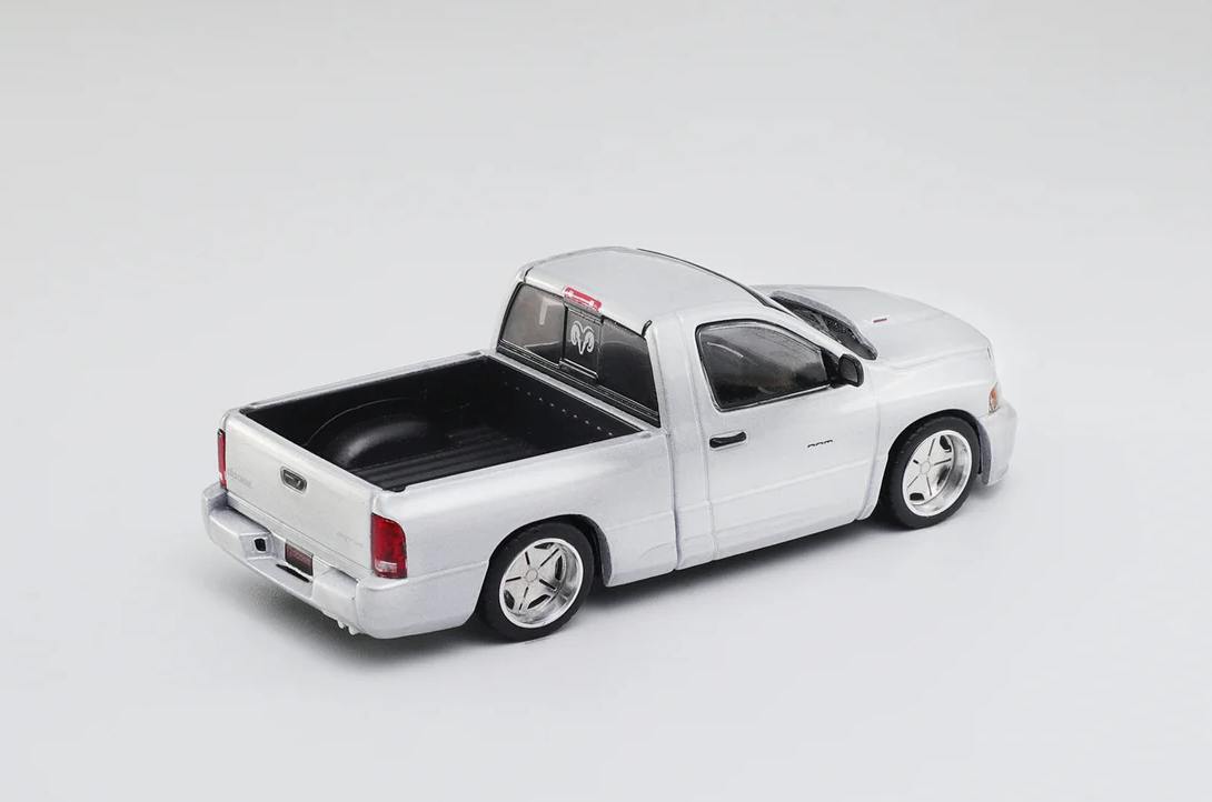 Shoom 64 1/64 RAM SRT-10 SILVER By GCD