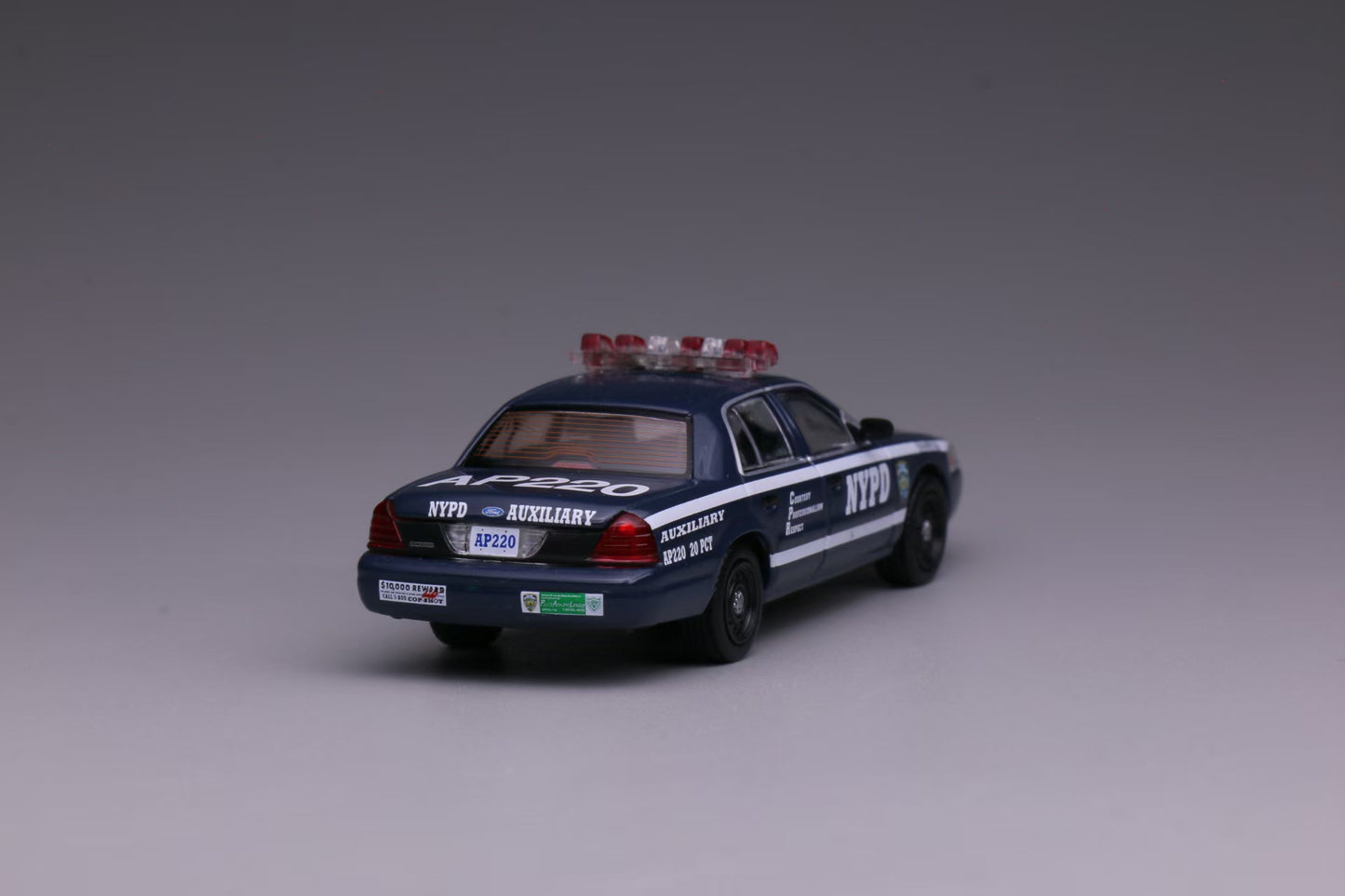 596 1:64 Ford CV CROWN VICTORIA New York Police Department Auxiliary (NYPD)