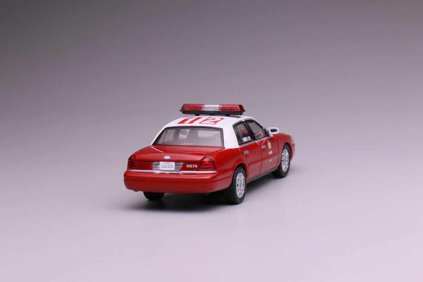 596 1:64 Ford CV CROWN VICTORIA Los Angeles Fire Department LAFD