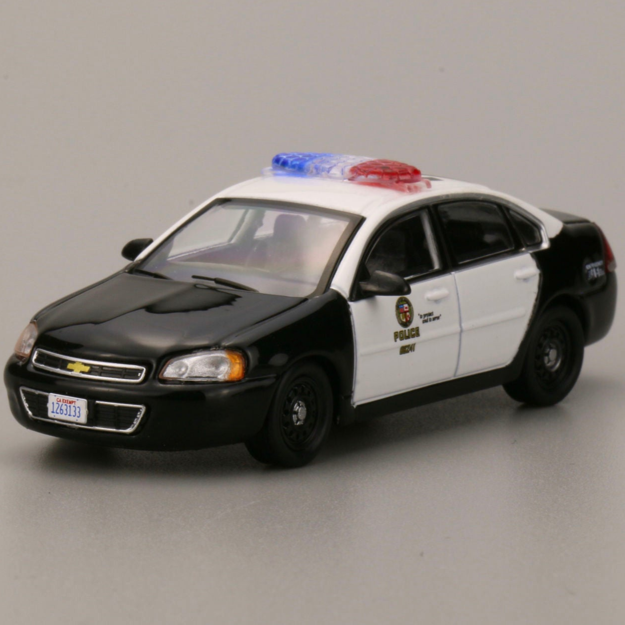 596 1:64 Chevrolet Impala LAPD