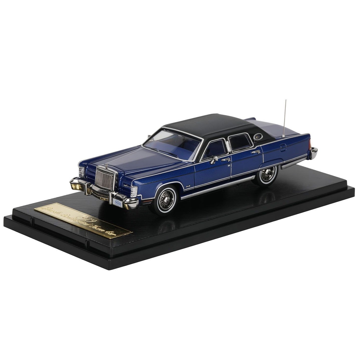 Turning Crush 1:64 Lincoln Continental Town Car Blue