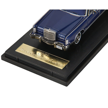 Turning Crush 1:64 Lincoln Continental Town Car Blue