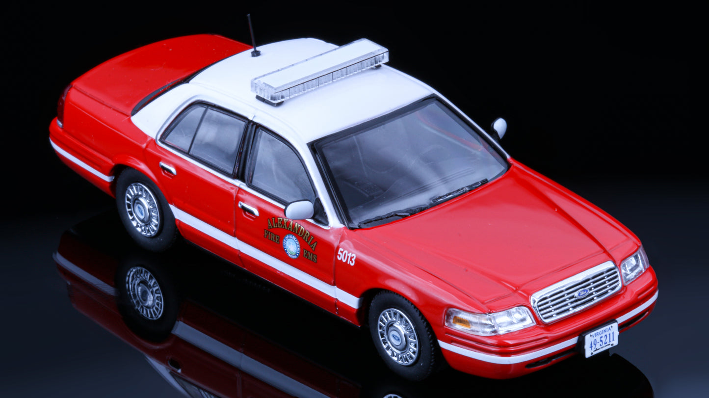 Rollin 1/64 Alexandria fire Rescues Ford Crown Victoria