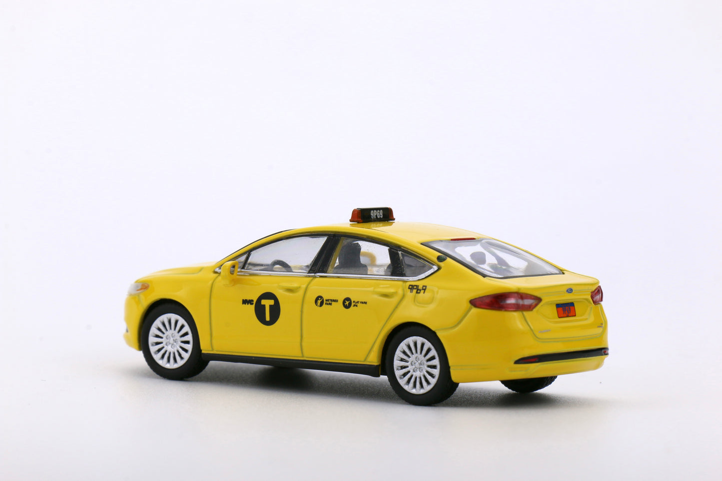 596 Model 1:64 Yellow Sliver Ford Mondeo New York Taxi