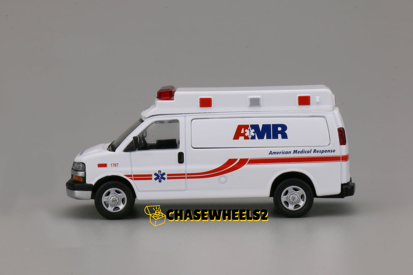 [Pre-order] 596 Model 1:64 Ambulance Chevrolet Express Van AMR