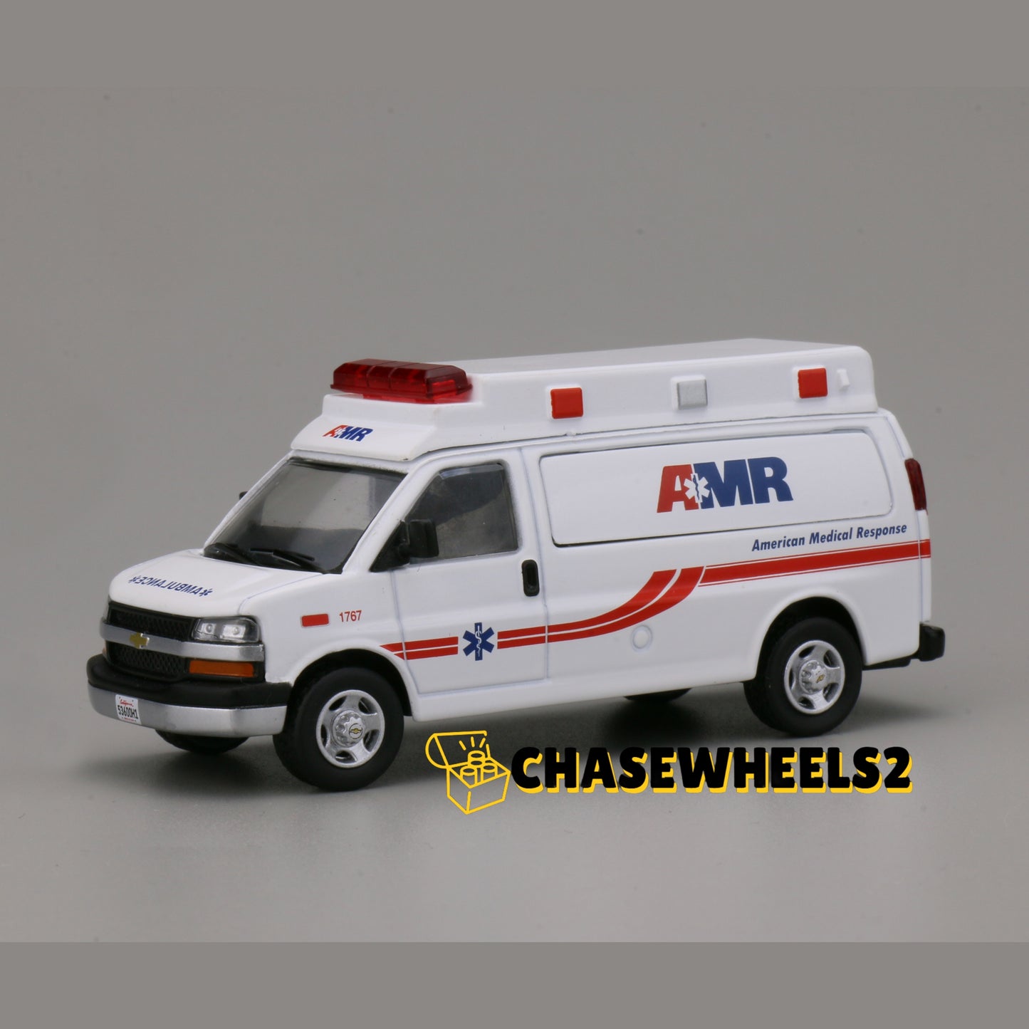 [Pre-order] 596 Model 1:64 Ambulance Chevrolet Express Van AMR