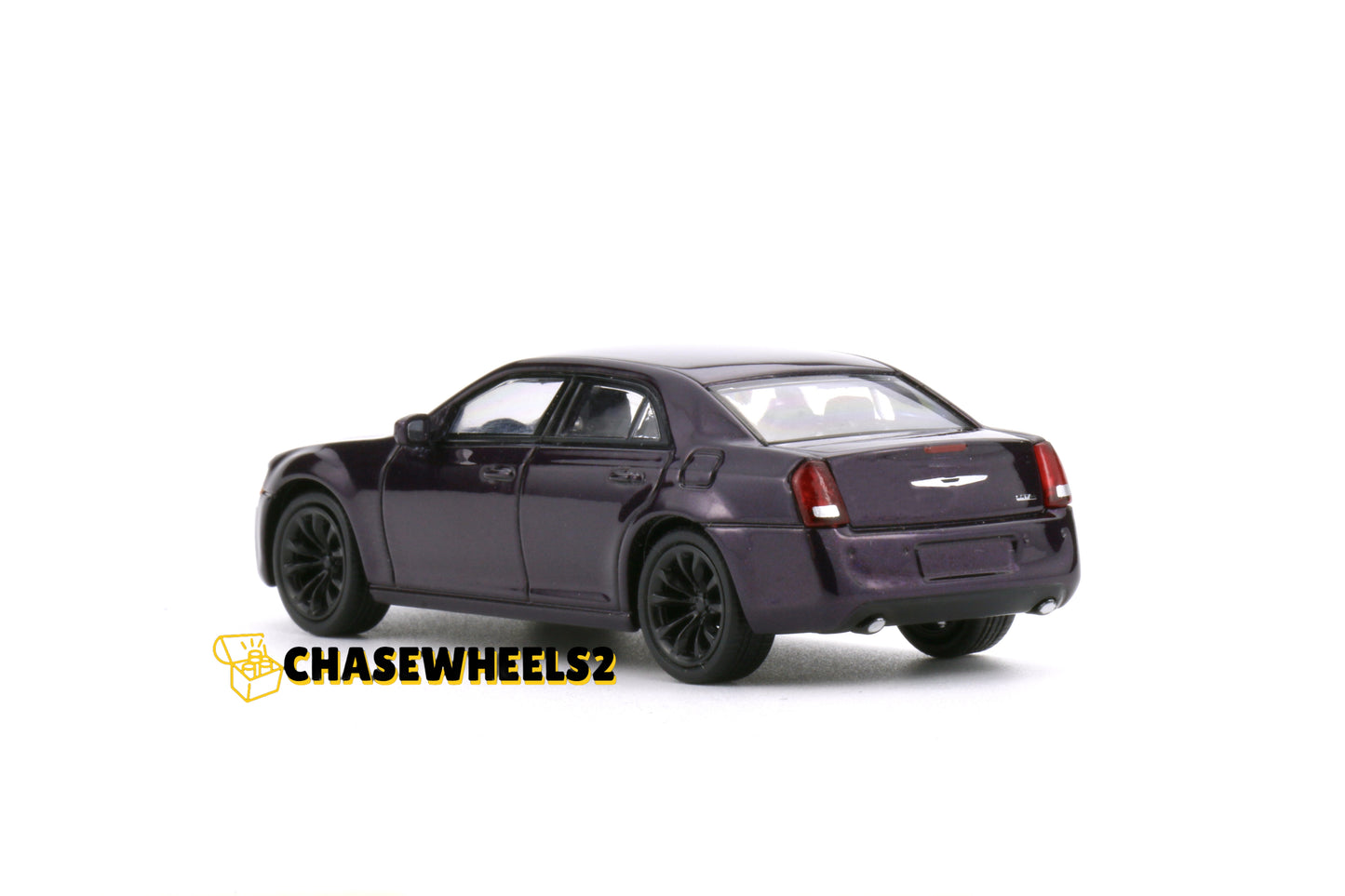 596 Model 1:64 Chrysler 300c Purple