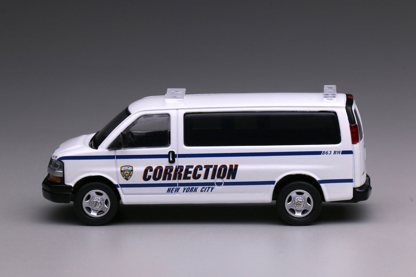 596 Model 1:64 Chevrolet Express New York City Correction