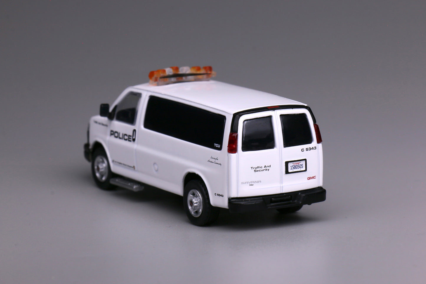 596 Model 1:64 GMC Van Los Angeles Airport Police