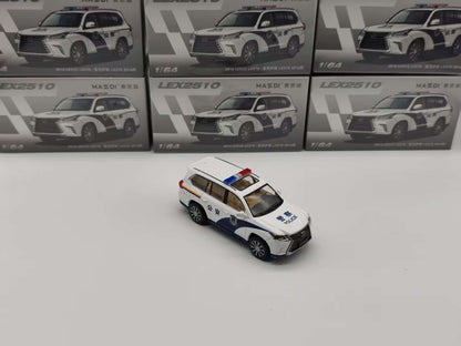 Masdi 1:64 Lexus 2016 LX570 White