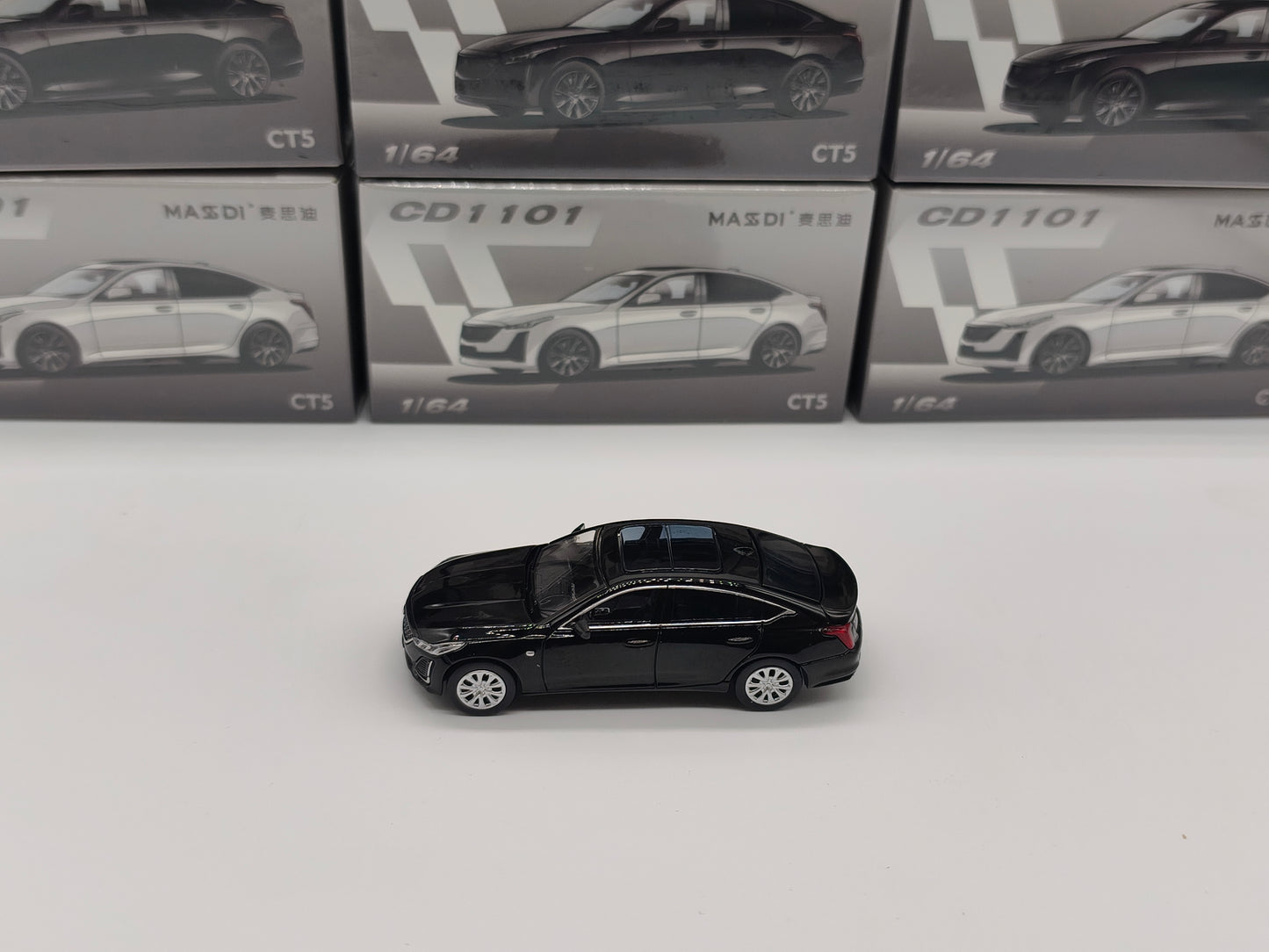 Masdi 1:64 Cadillac CT5 Black