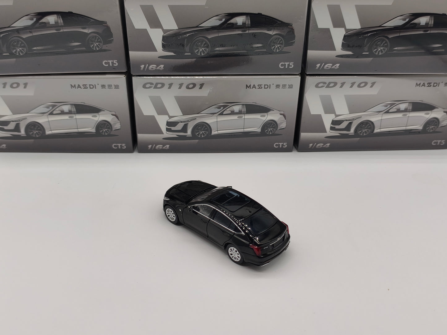 Masdi 1:64 Cadillac CT5 Black