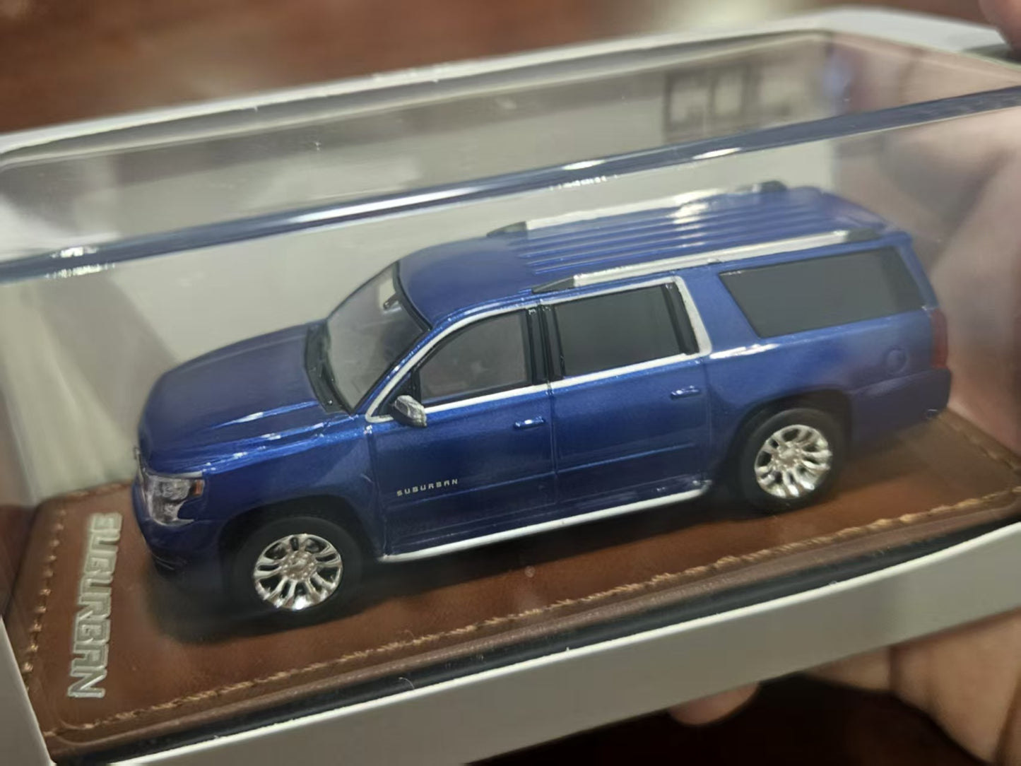 GOC 1:64 2015 Chevrolet Suburban Blue
