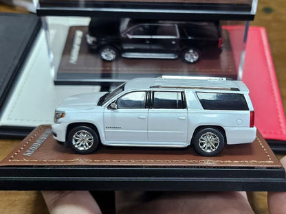 [Pre-order] GOC 1:64 2015 Chevrolet Suburban White