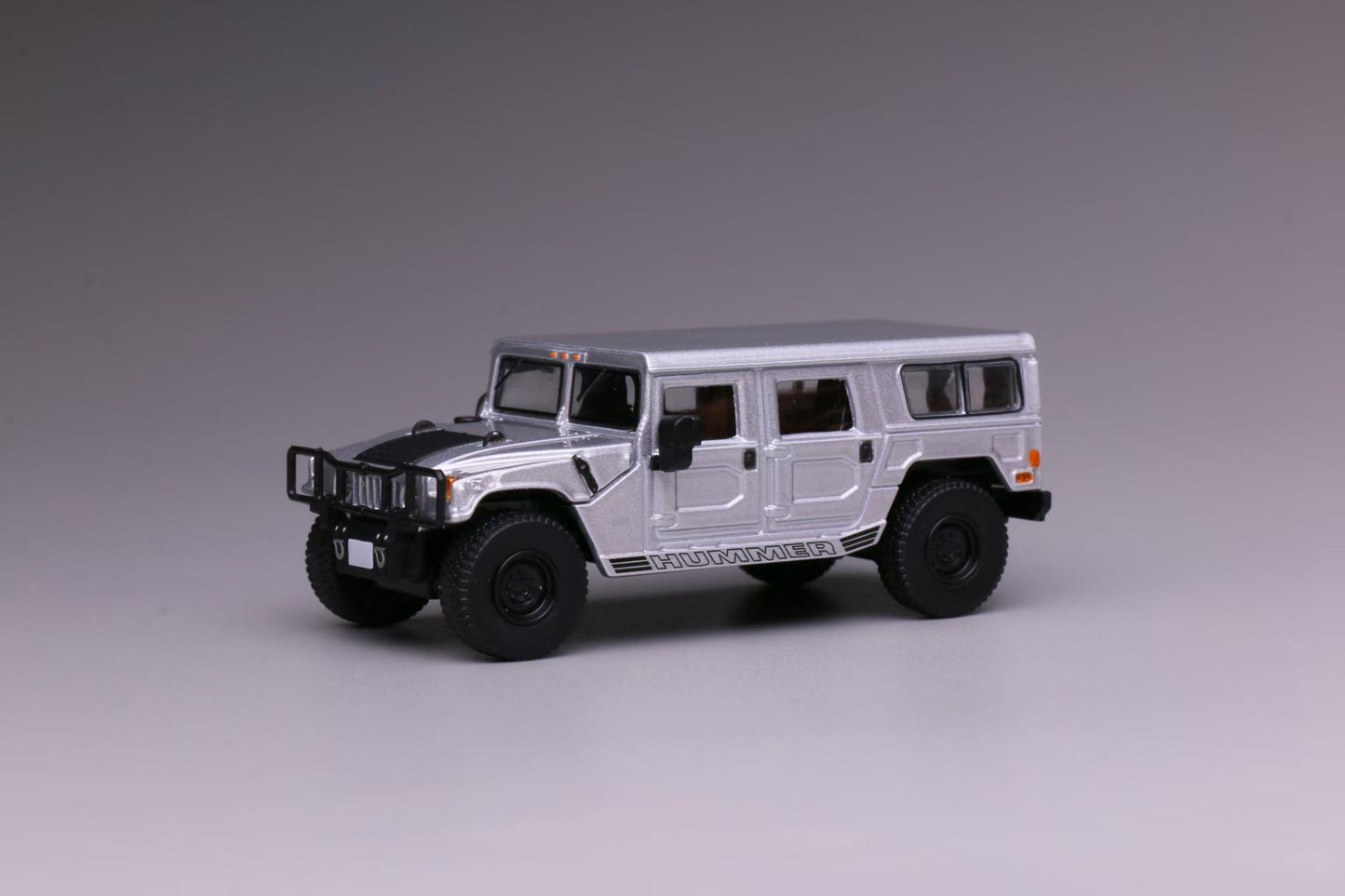 [Pre-order] 596 1:64 Hummer H1 Sliver