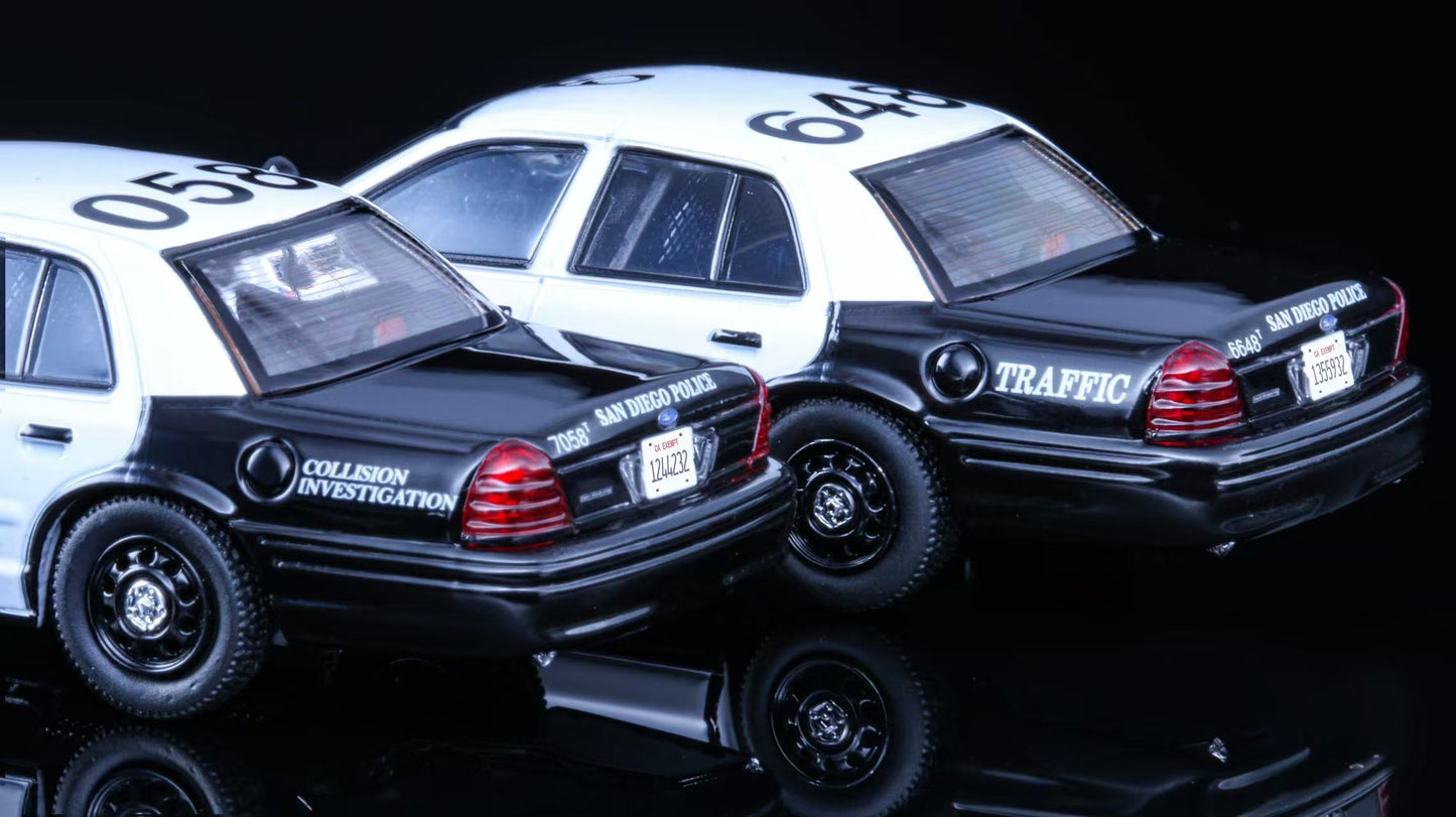 Rollin 1:64 Ford Crown Victoria San diego Police Traffic Div
