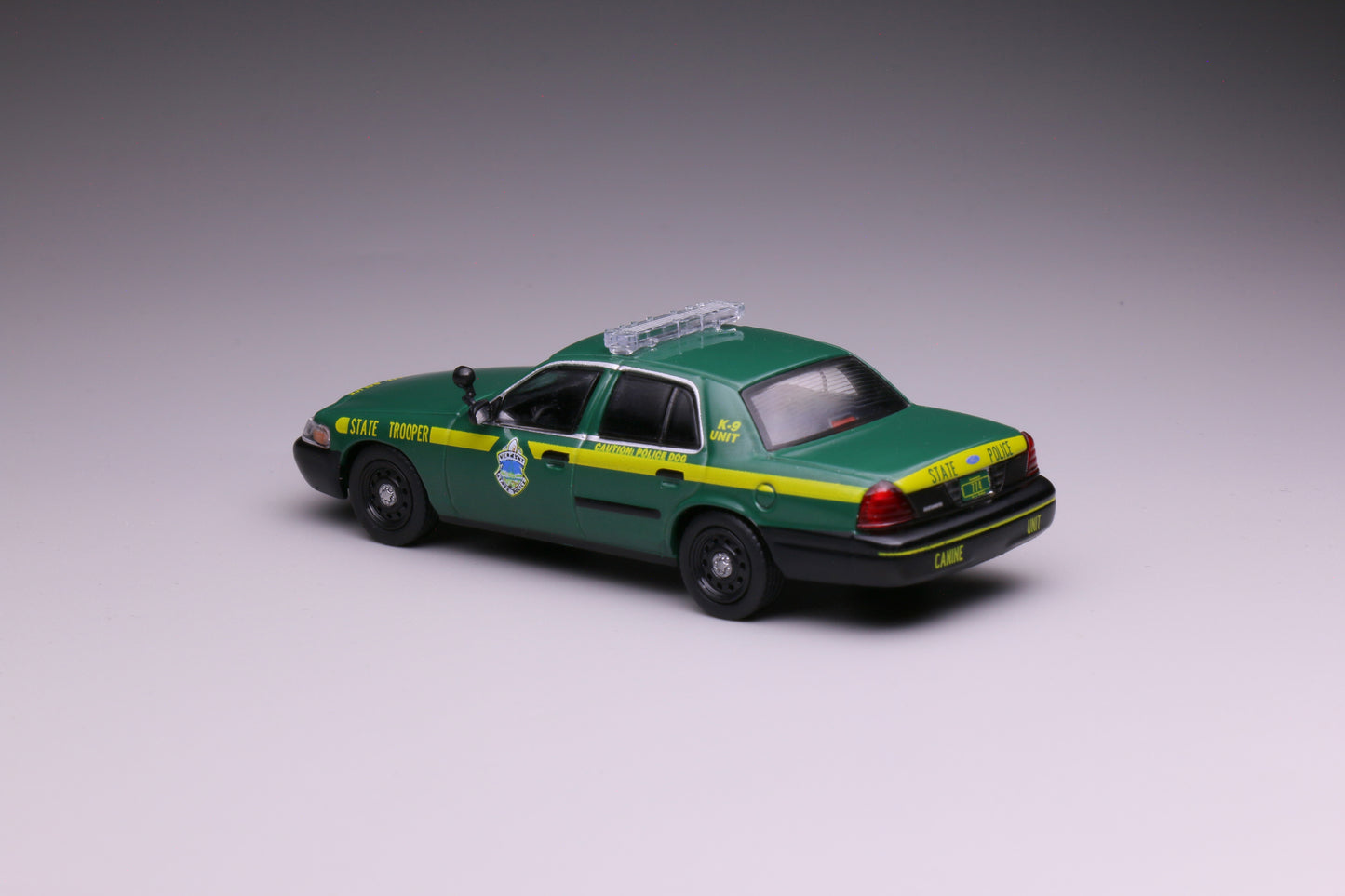 596 1:64 Ford CV Crown Victoria Vermont State Trooper