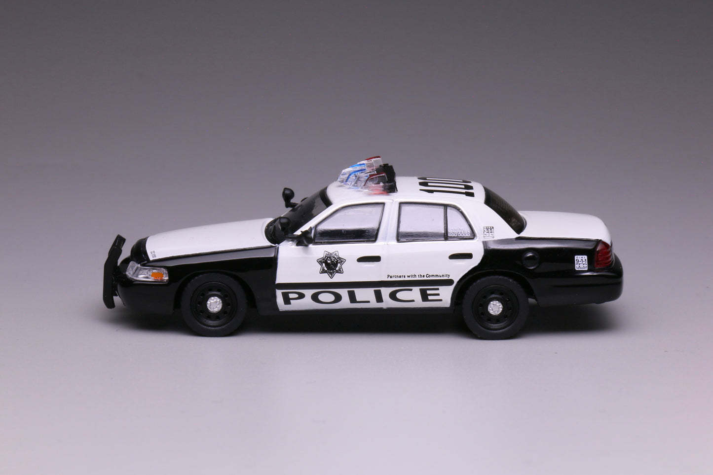 596 1:64 Ford CV Crown Victoria Las Vegas Metropolitan Police Department (LVMPD)