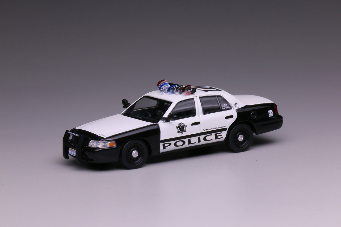 596 1:64 Ford CV Crown Victoria Las Vegas Metropolitan Police Department (LVMPD)