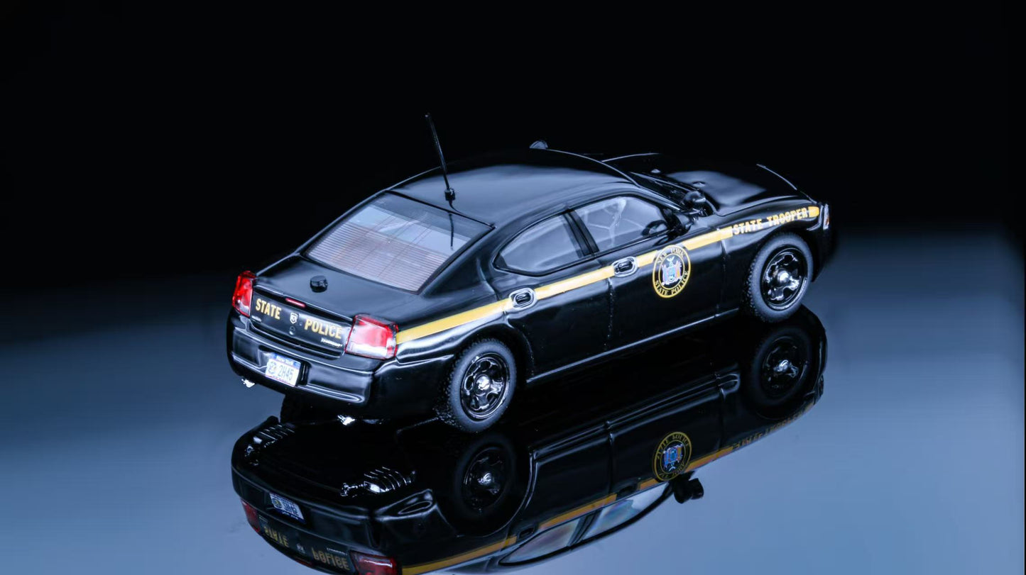 [Pre-order] Rollin 1:64 08 Dodge Charger New York State Police (NYSP)