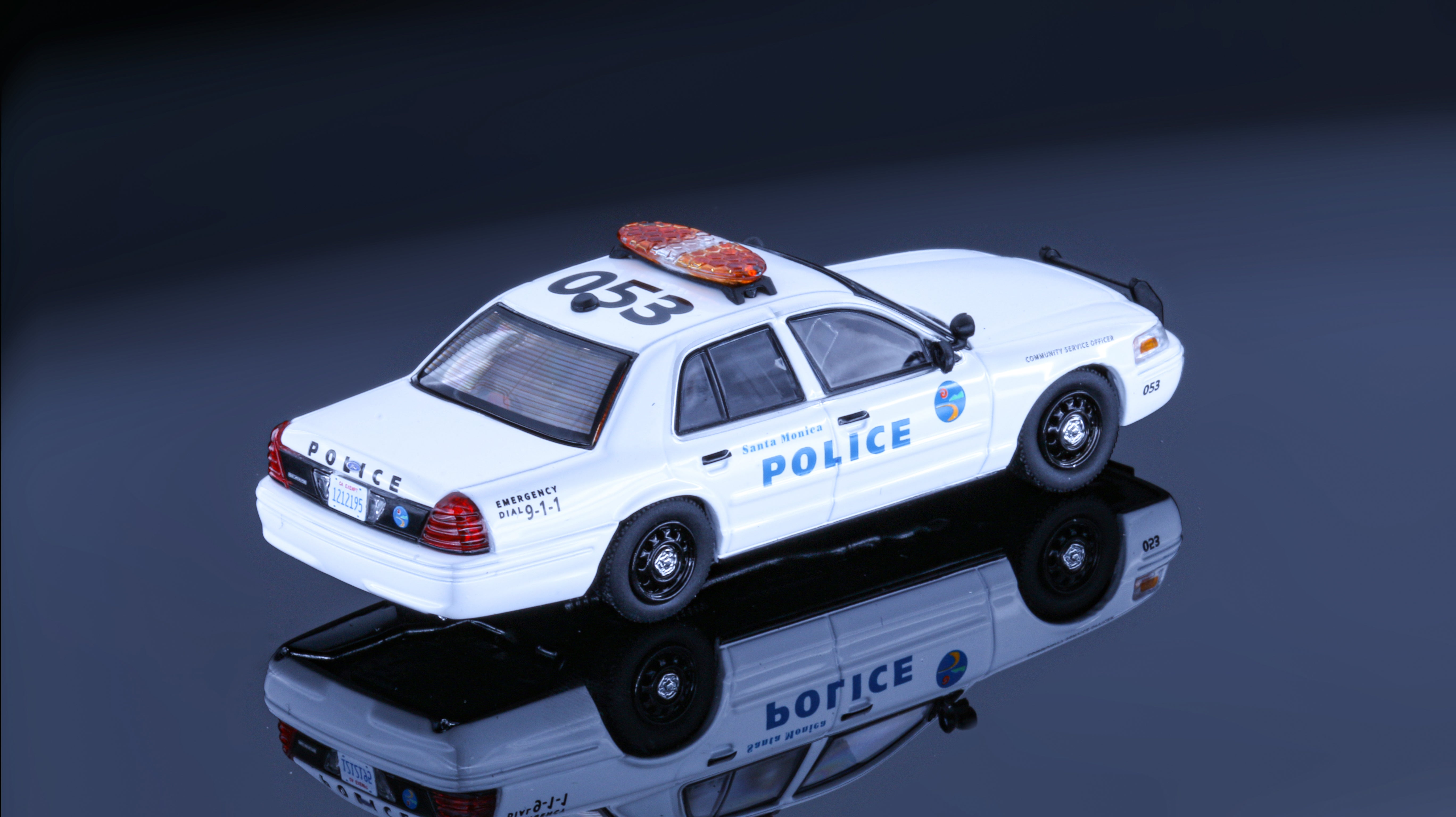 Rollin 1:64 Ford Crown Victoria Santa Monica Police Department