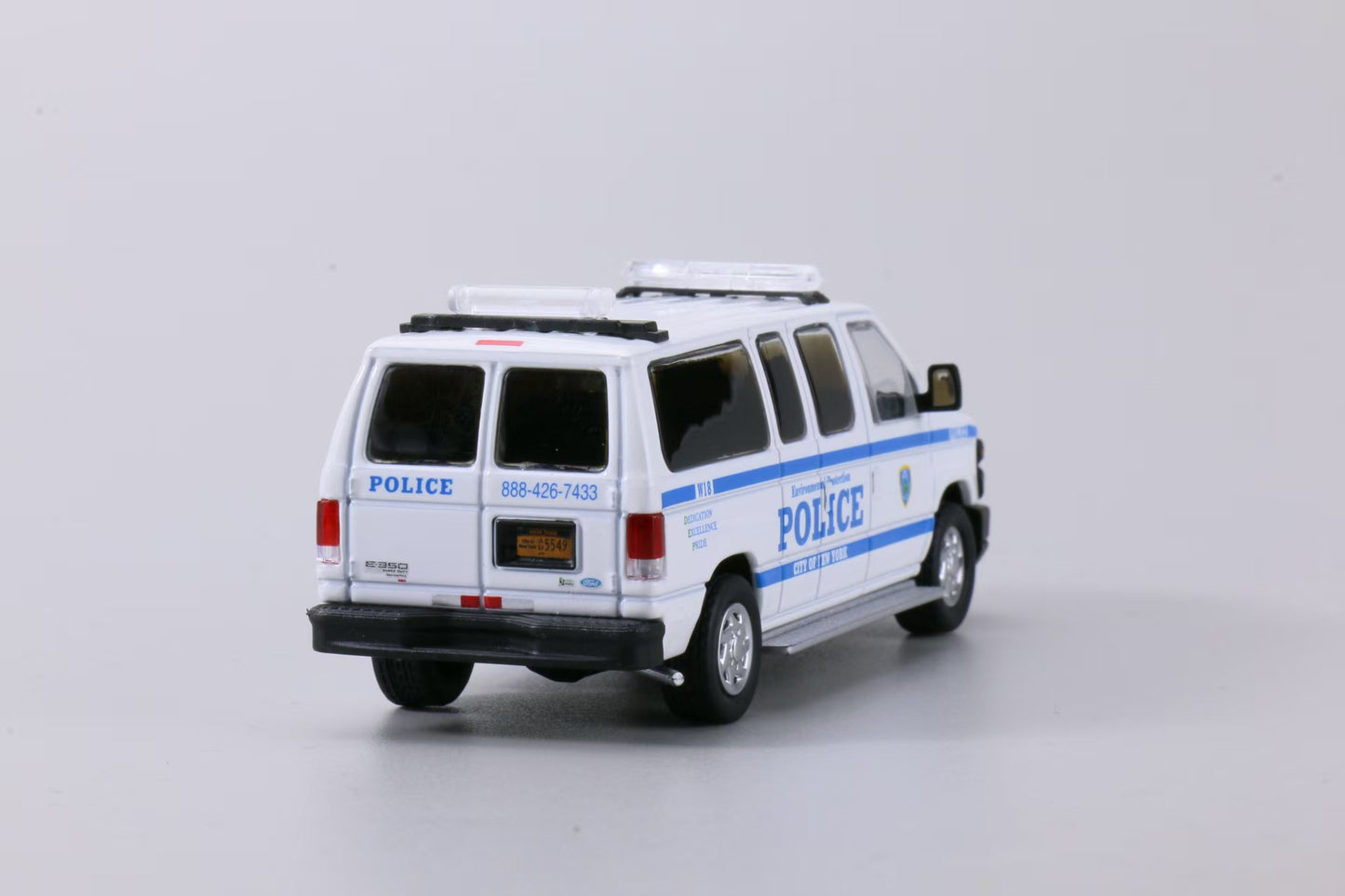 596 1:64 Ford E-Series E350 VAN New York City Environmental Protection Police