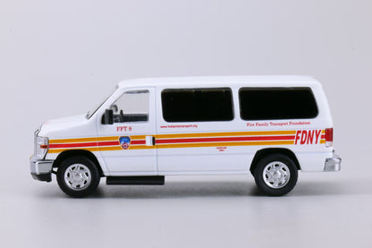 596 1:64 Ford E-Series E350 VAN New York Fire Department White (FDNY)