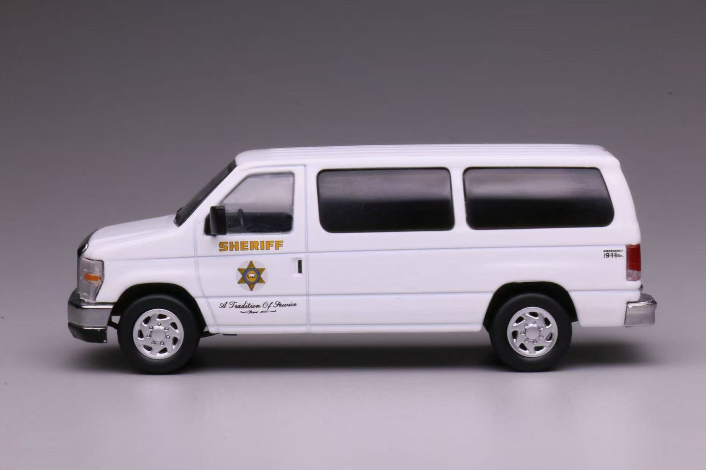 596 1:64 E-series Van E350 Los Angeles County Sheriff LASD Diecast