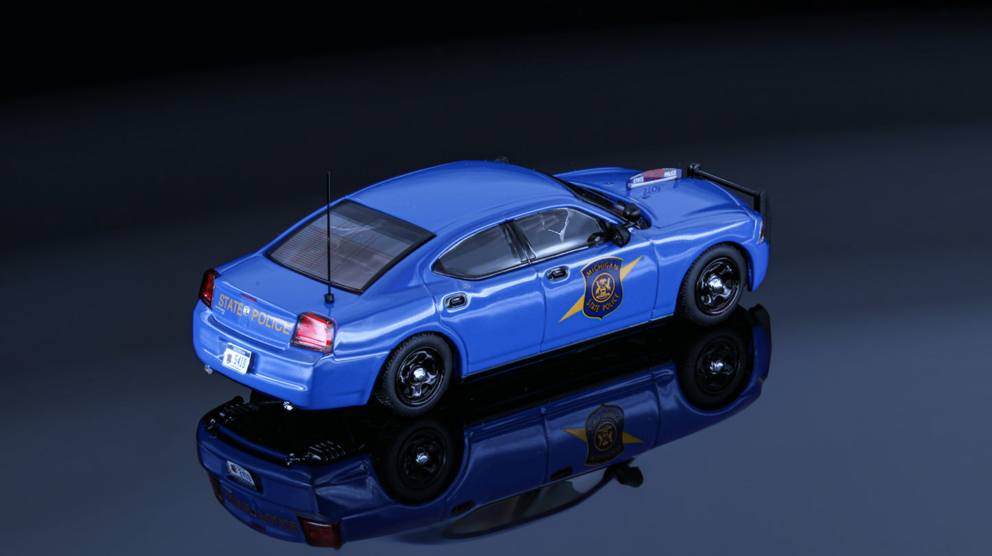 Rollin 1:64 Michigan State Ford Crown Victoria / 08 Dodge Charger