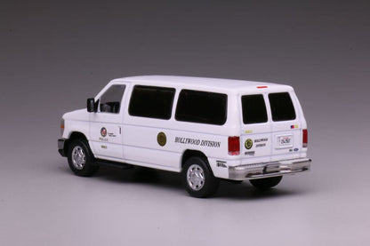 596 1:64 E-Series Van E350 Los Angeles Hollywood Diecast