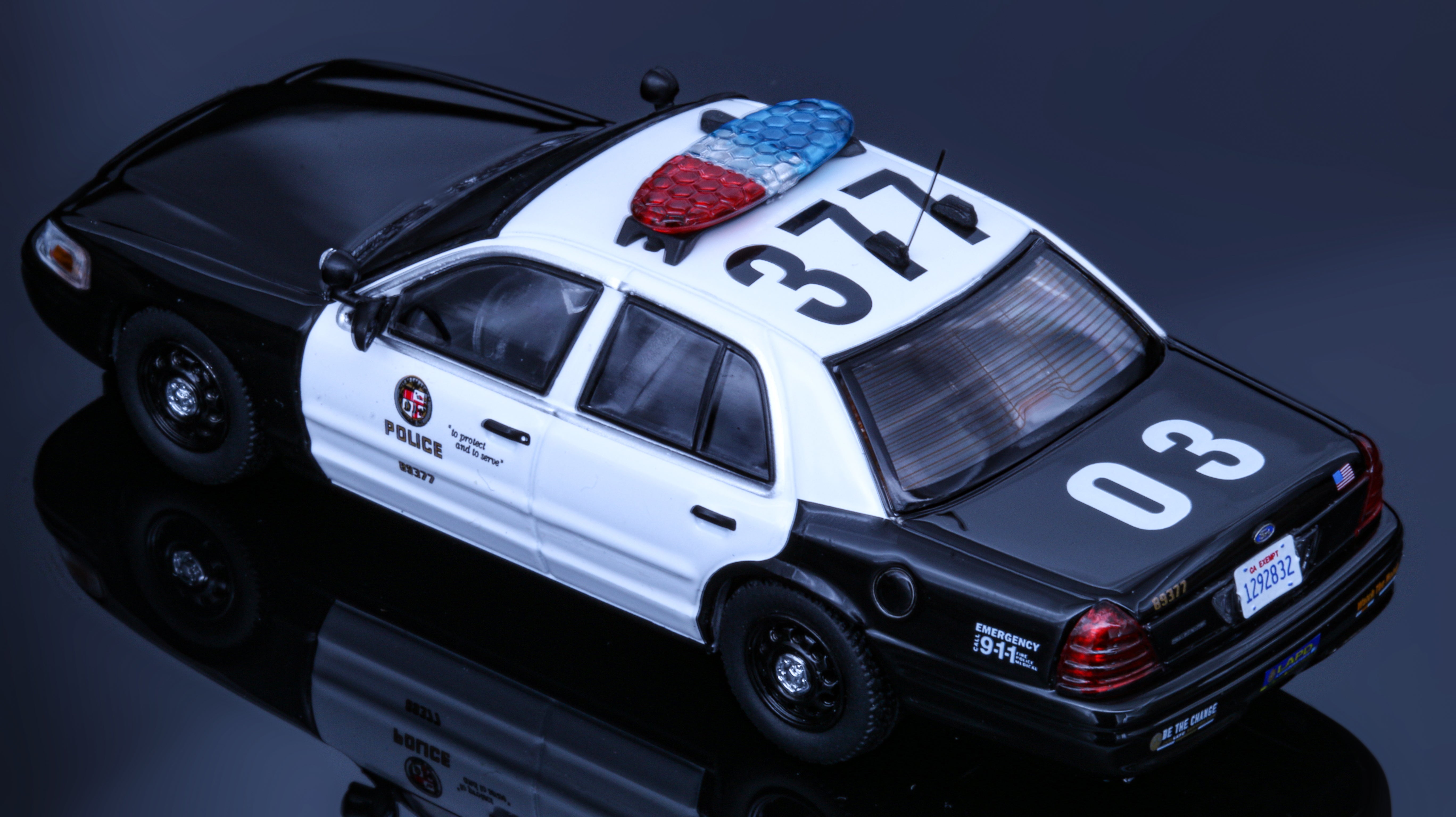 Rollin 1:64 Crown Victoria Los Angeles Police Department No.377