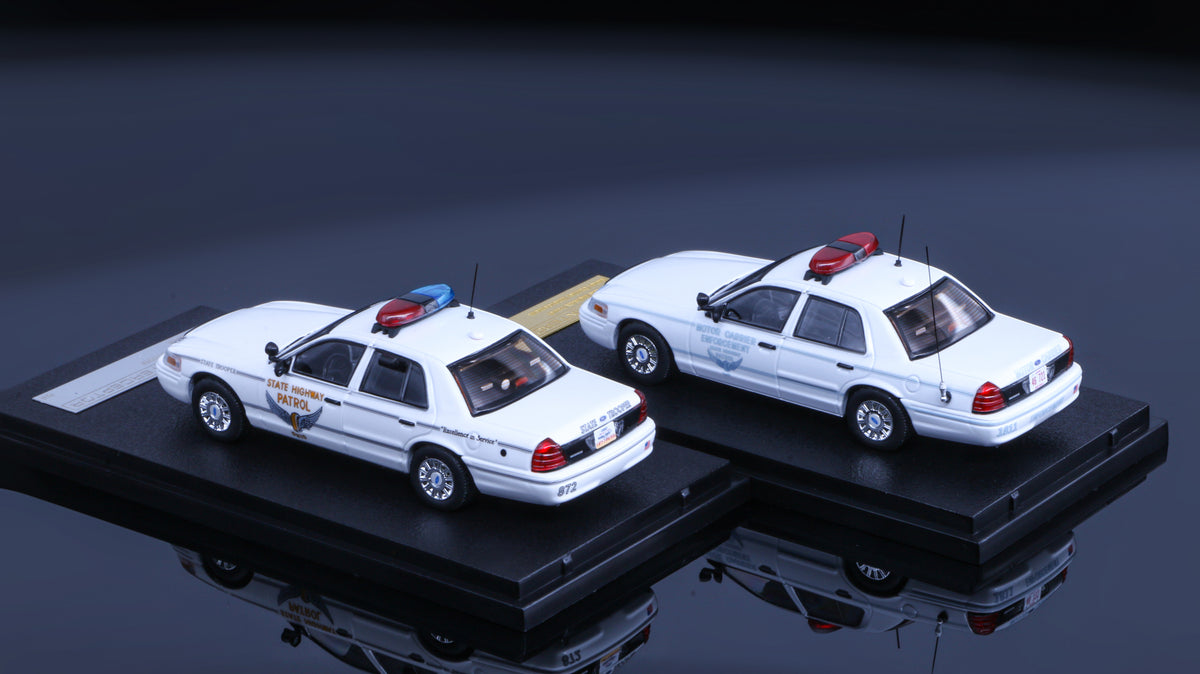 [Pre-order] Rollin 1:64 Ohio State Highway Patrol Crown Victoria OHSP