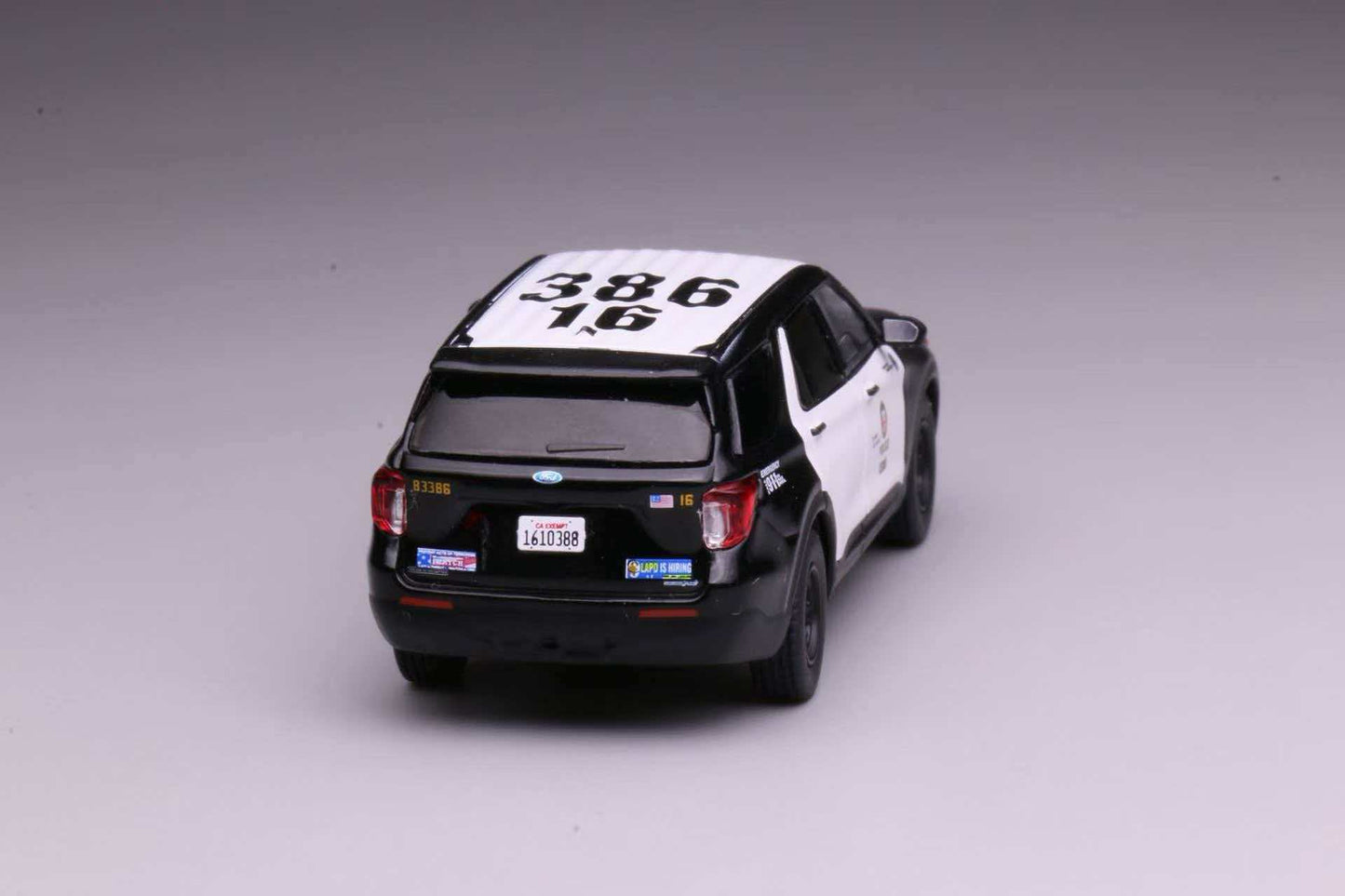 [Pre-order] 596 1:64 2020 Explorer Police Interceptor Los Angeles Police Department (LAPD)