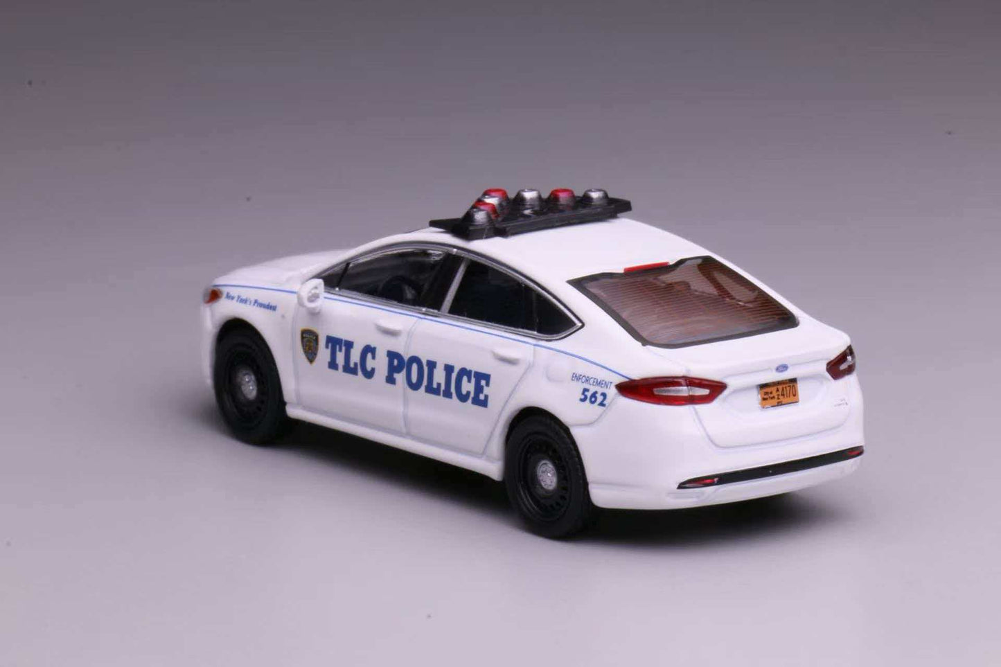 596 1:64 Ford Fusion New York TLC Police