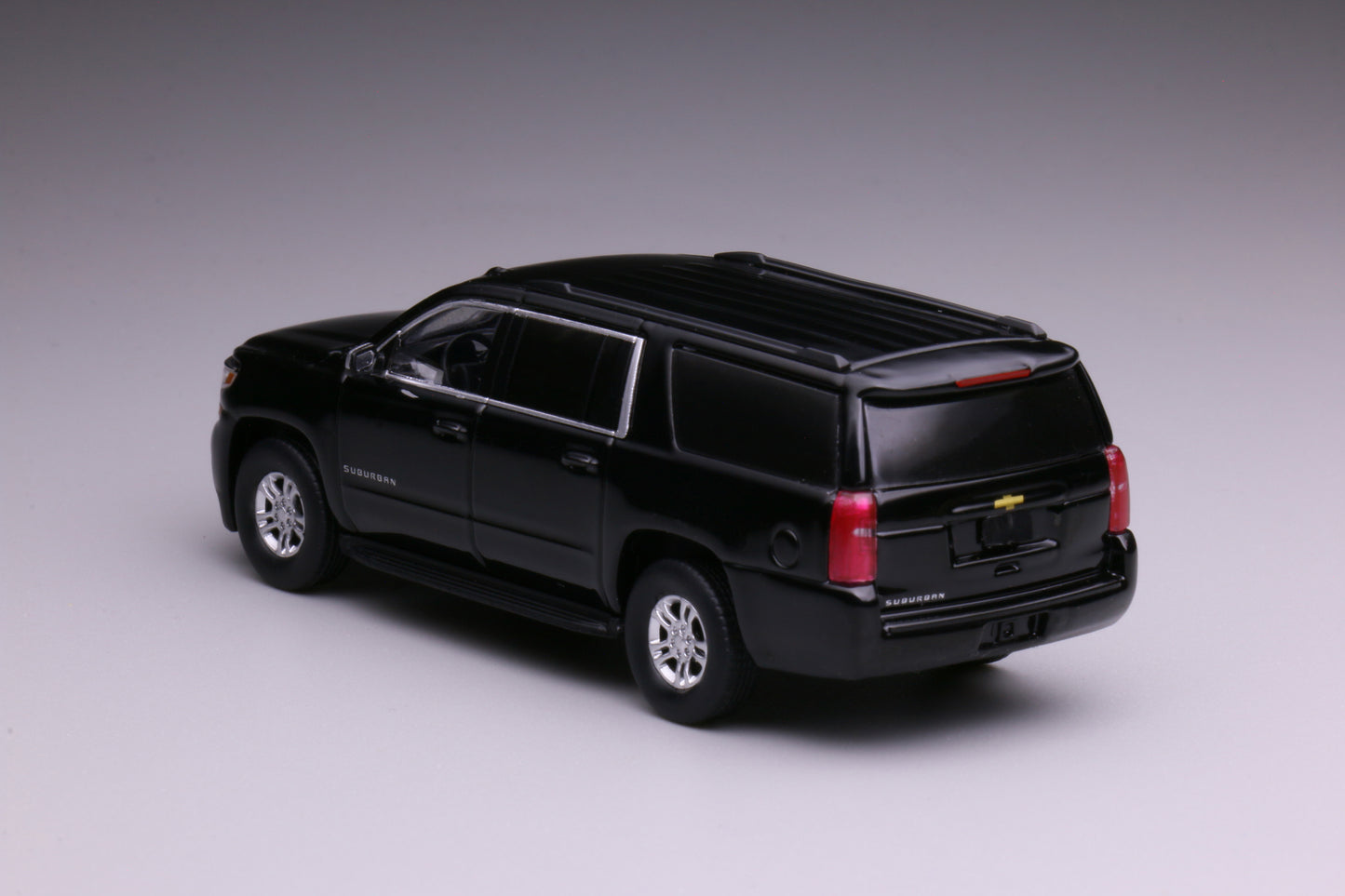 [Pre-order] 596 1:64 Chevrolet 15 Suburban Black Diecast