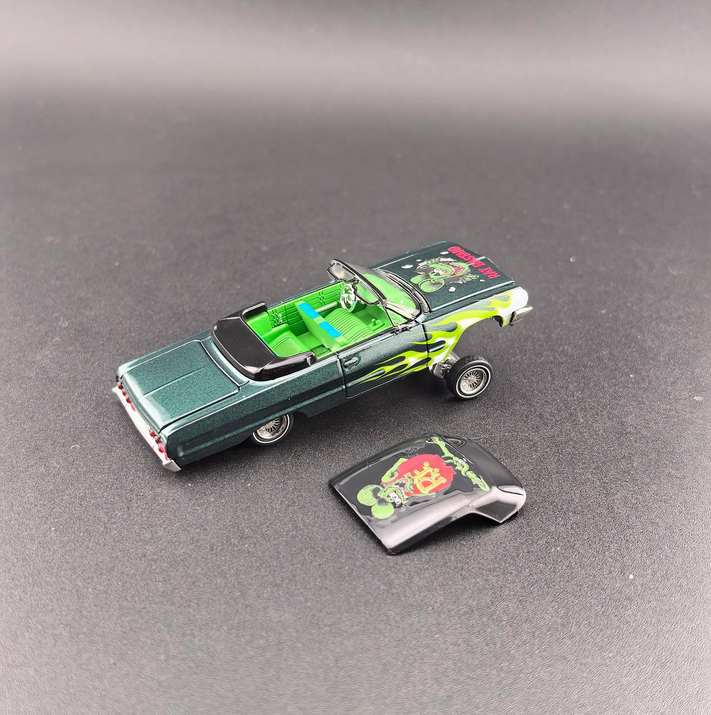 [Pre-order] Finework 1:64 Chevrolet Impala Lowrider Green