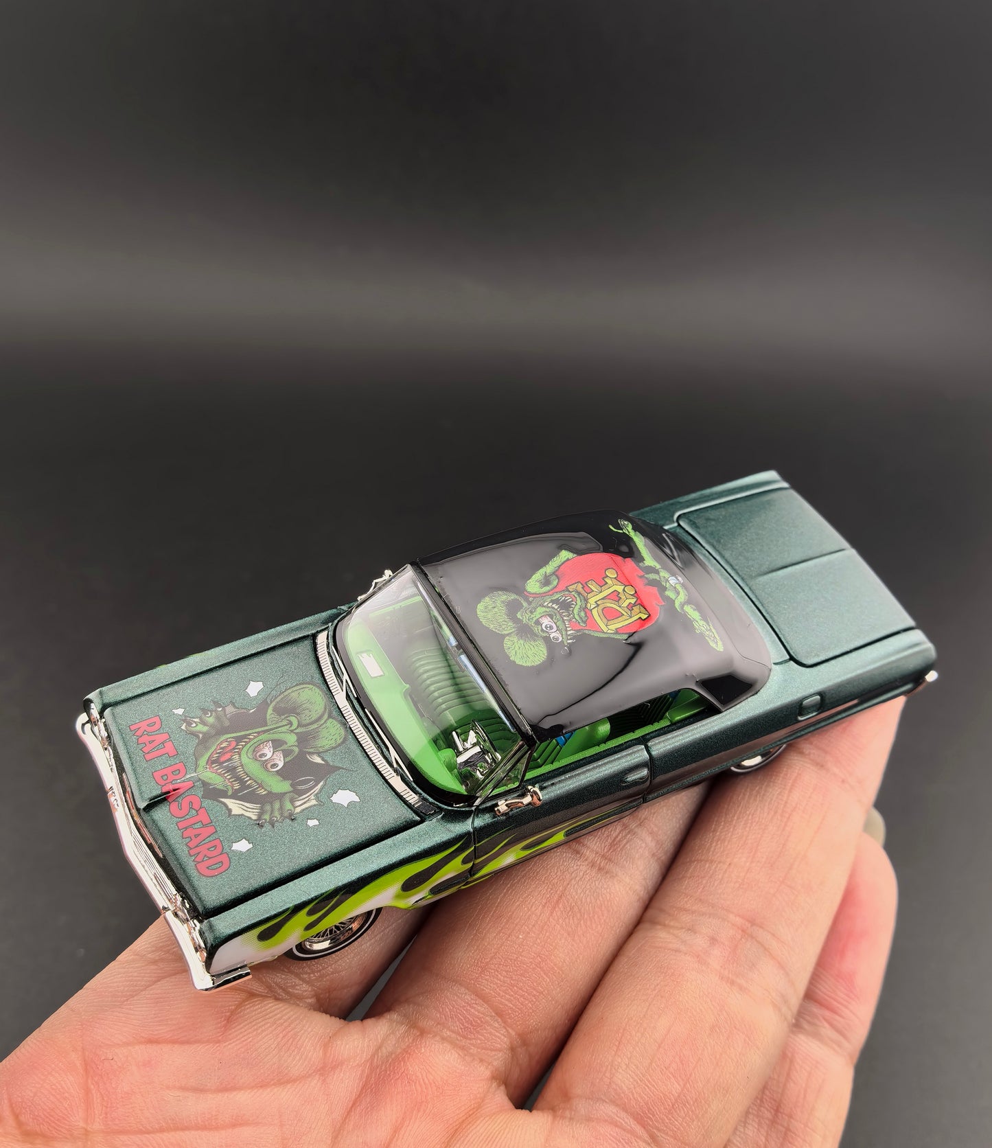 [Pre-order] Finework 1:64 Chevrolet Impala Lowrider Green