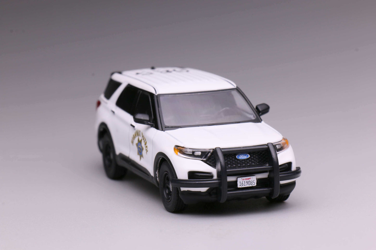 [Pre-order] 596 1:64 2020 Explorer Police Interceptor California Highway Patrol CHP White