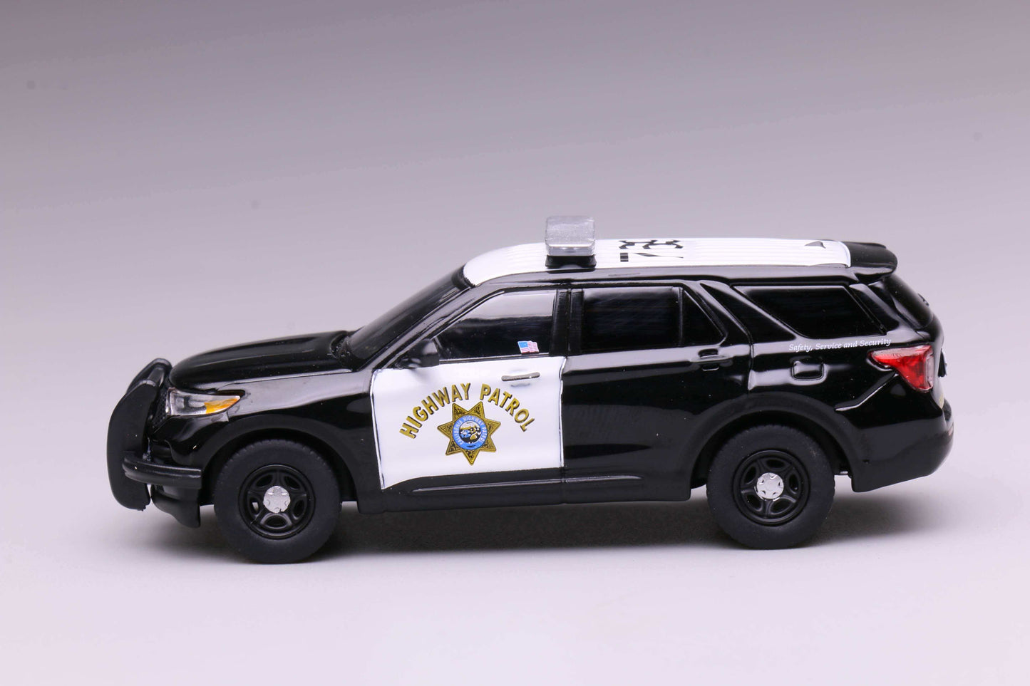 596 1:64 2020 Explorer Police Interceptor California Highway Patrol CHP Black