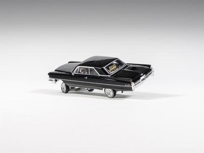 97 M 1:64 1964 Coupe DeVille Lowrider Purple / White /Black