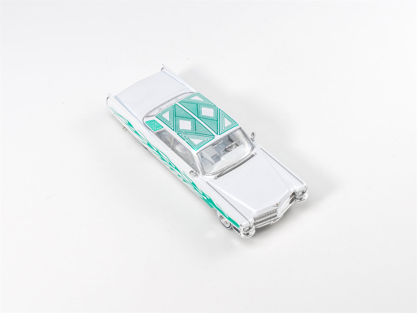 97 M 1:64 1964 Coupe DeVille Lowrider Purple / White /Black