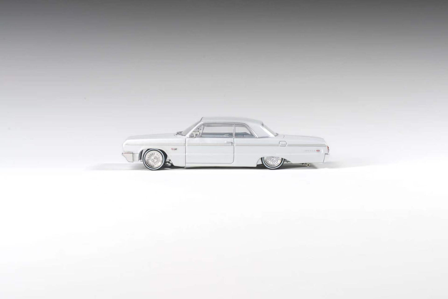 97 M 1:64 1964 Impala SS Lowrider Red / White