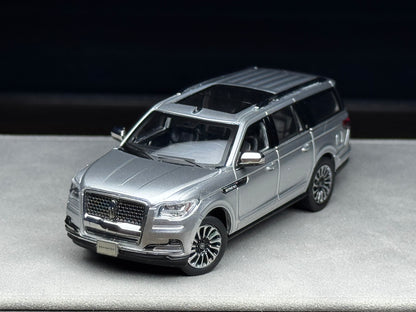 [Pre-order] WTX 1:64 Navigator Diecast Silver