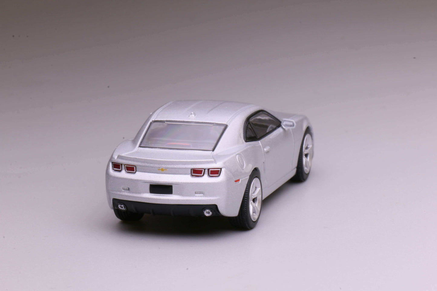 [Pre-order] 596 1:64 Camaro Diecast Muscle Car Silver
